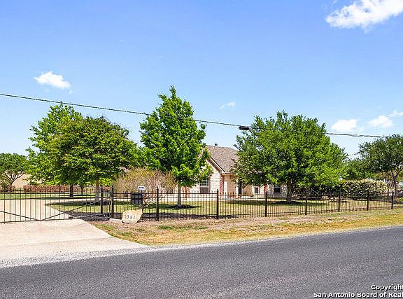 2nd image of 1351 County Road 4516