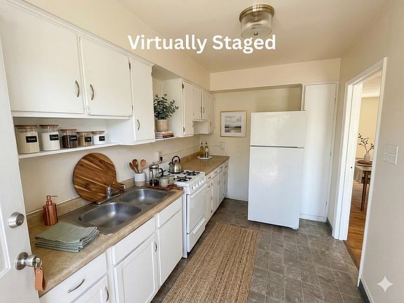 2nd image of 73 N Hampton Rd APT B