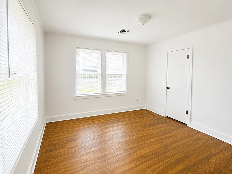 116 Oak Crest Dr — Photo 7