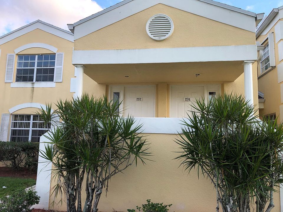 1st image of 2272 SE 27th Dr