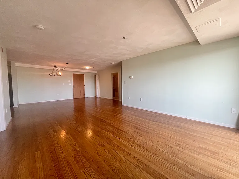 39 Parlin St #404 — Photo 8