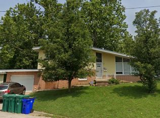 2452 W Florian Ct, Decatur, IL 62526