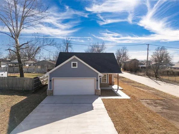 115 W Georgia St, Shawnee, OK 74804