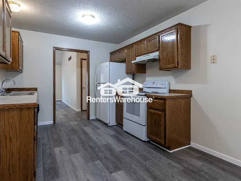 1500 Galway Ct — Photo 6
