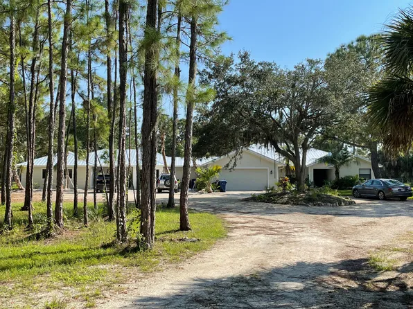 242 Snyder Dr, Venice, FL