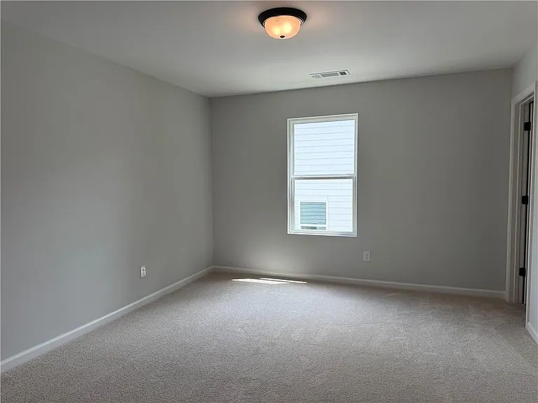 139 Jacobs Hollow St — Photo 23