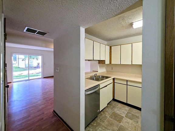 3rd image of 2453 S Burberry Ln