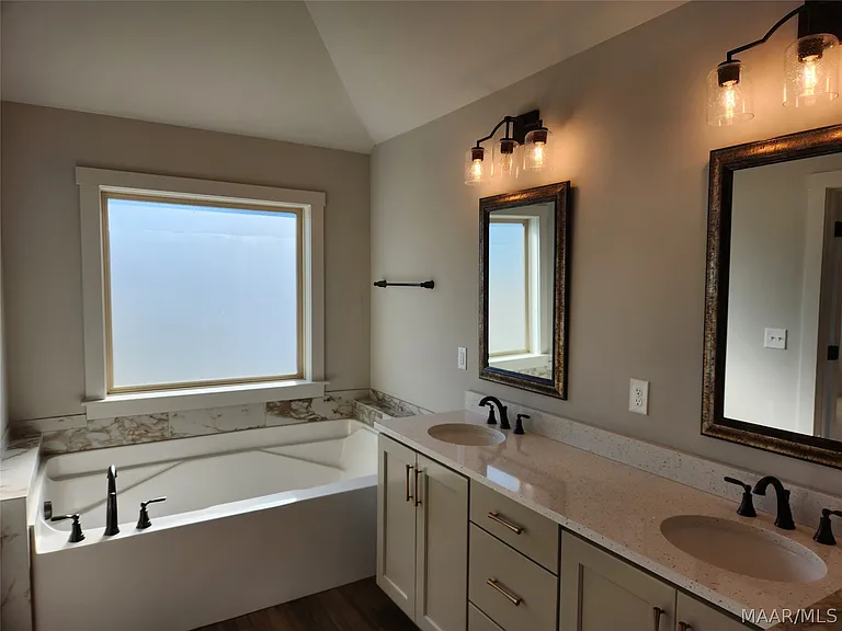 292 Hedgefield Dr — Photo 34