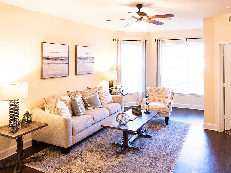 Cypress Pointe — Photo 8
