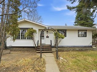1424 Faulkner Cres, Saskatoon, SK S7L3R4