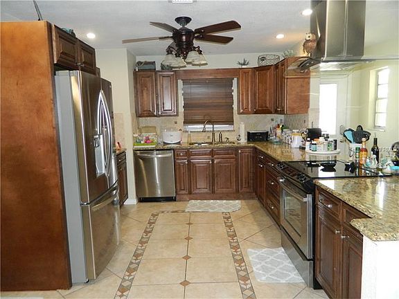 3rd image of 269 Dorchester Dr
