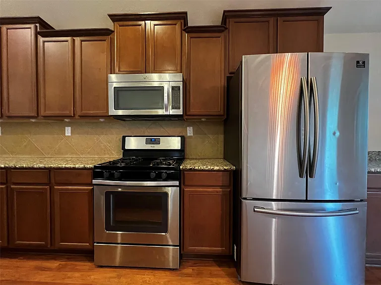 2708 Cottonwood Shores Dr — Photo 20