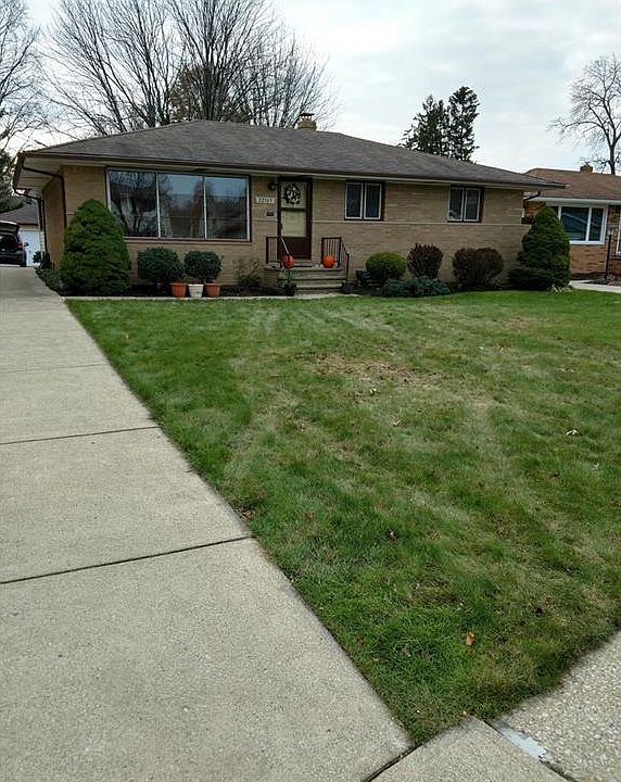 1st image of 22365 Sandy Ln