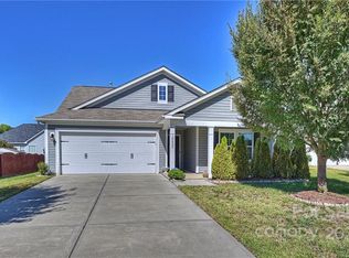 10620 Kempsford Dr, Charlotte, NC 28262