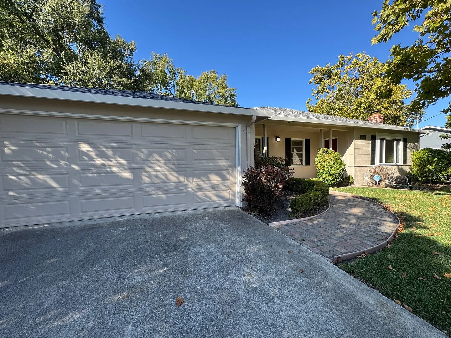 Adorable Single Level Home in Desired Walnut Creek Neighborhood Available Now! — Photo 2