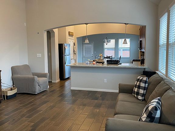 4th image of 10906 Sun River Falls Dr