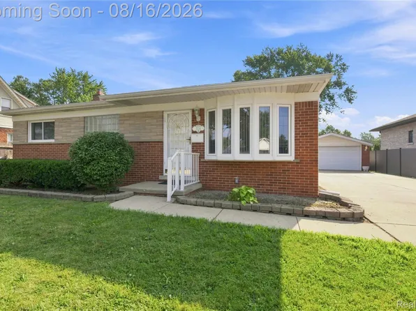 7024 N Evangeline St, Dearborn Heights, MI 48127