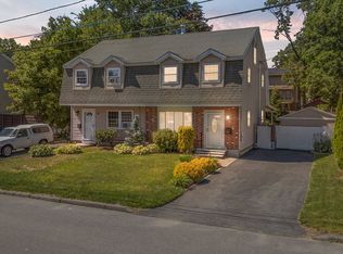 9 Marie Ln, Lawrence, MA 01843