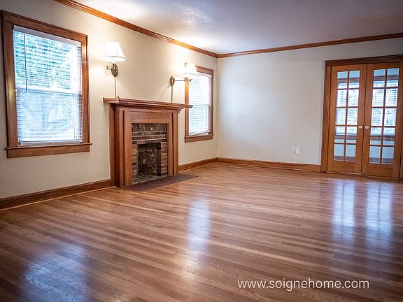 4th image of 4834 Holly St #Hollys4834