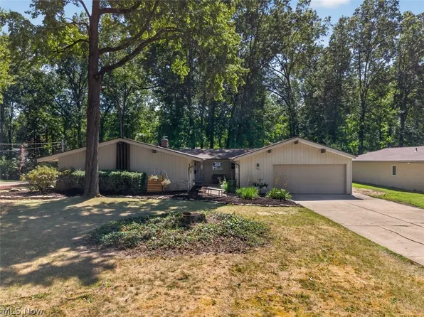 287 Moreland Dr, Canfield, OH 44406
