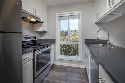 540 Elm Street Photo 1