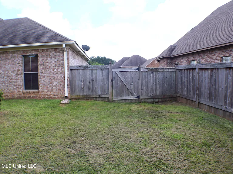 146 Tradition Pkwy — Photo 24