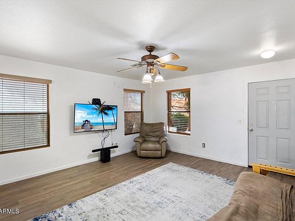 3rd image of 213 E GWEN Street