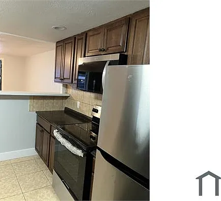 3011 N 42nd St — Photo 11