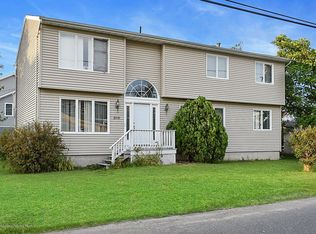 219 Anglesea Ave, Ocean Gate, NJ 08740