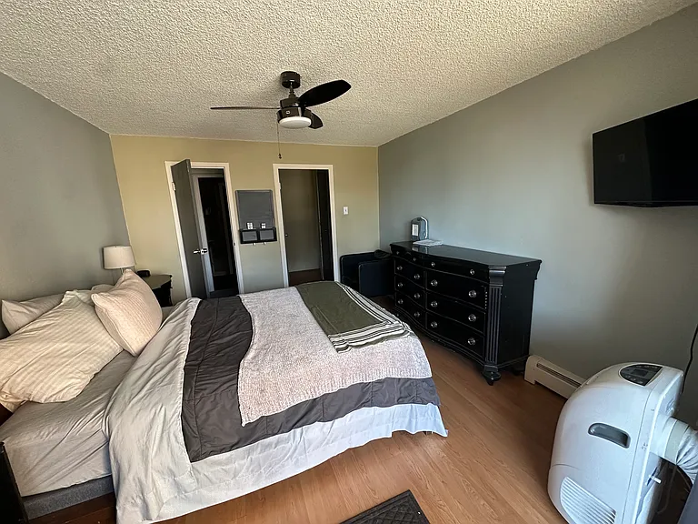 4800 E Hale Pkwy — Photo 5