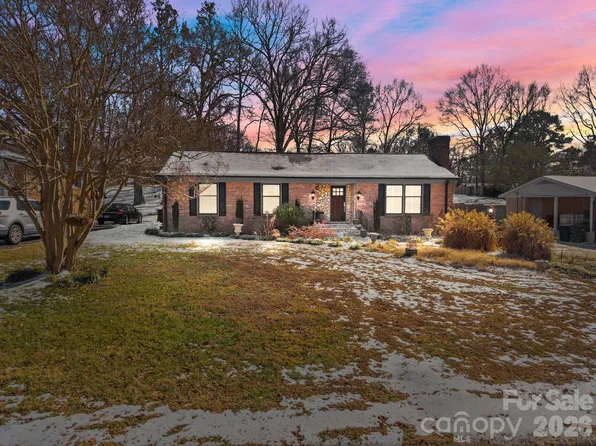 1329 Maxwell St, Salisbury, NC 28144