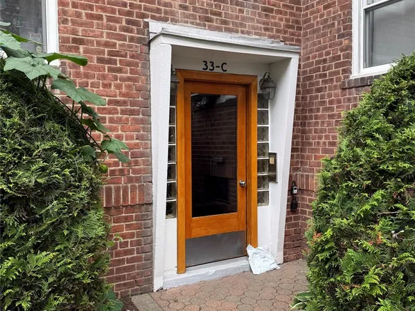 33 E Grand St, Mount Vernon, NY