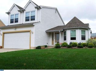 67 Olympia Ln, Sicklerville, NJ 08081