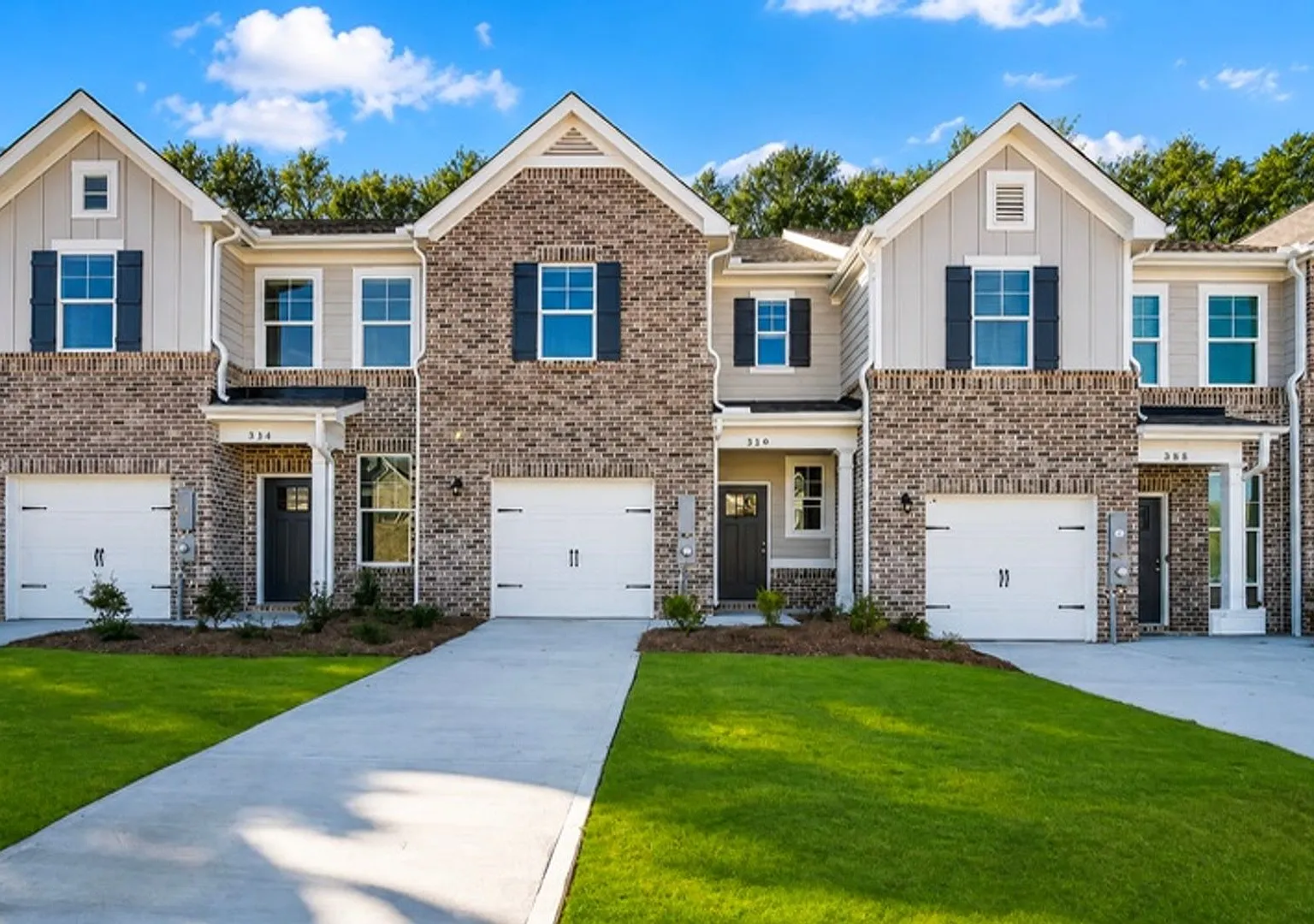 349 Navigator Ln — Photo 1