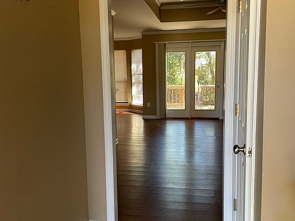 2nd image of 96 N Hills Dr