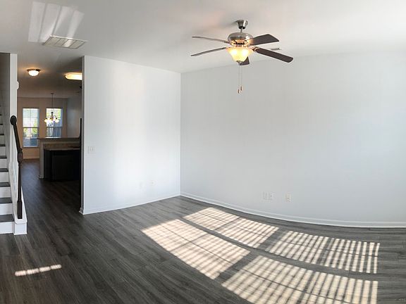 5th image of 5448 Farm House Trl