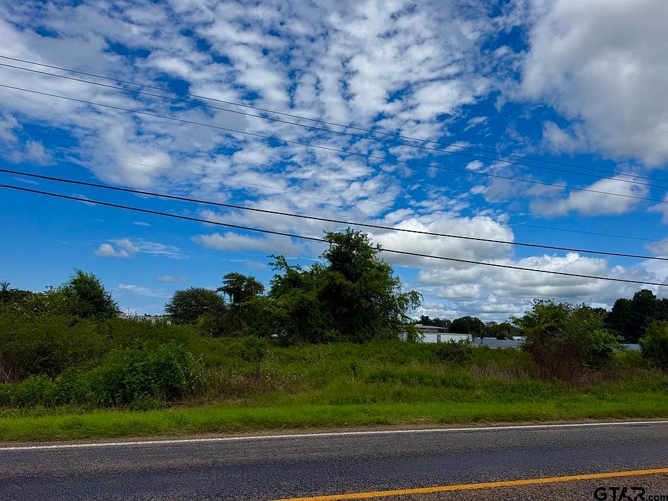 2nd image of 202 County Road 330