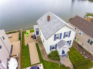 273 Riverside St, Portsmouth, RI 02871