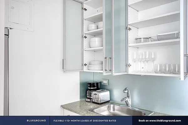 Rented by The Blueground | media 26