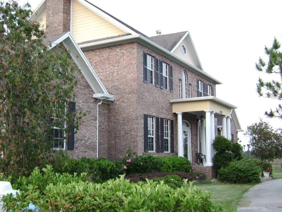 1st image of 1975 H L Ainsley Dr