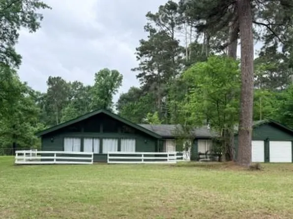 32 Gov Culberson Cir, Pointblank, TX 77364