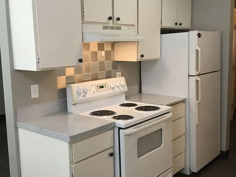 Taylor Place Apartments II — Photo 12