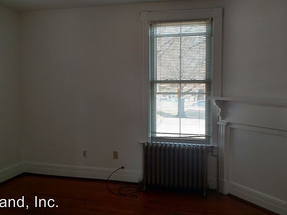 5th image of 2000 Grace St APT 3