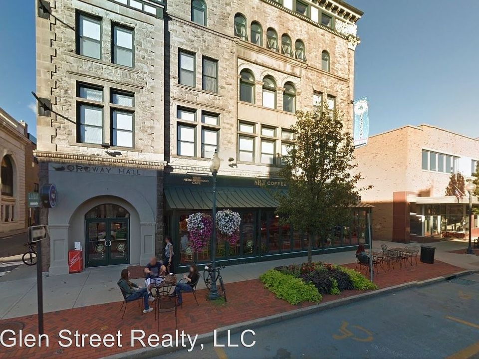 1st image of 221 Glen St APT 211
