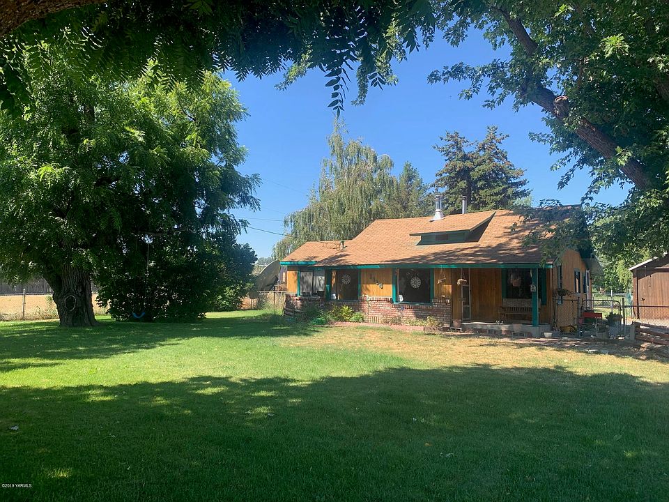 2nd image of 1114 S 80th Ave