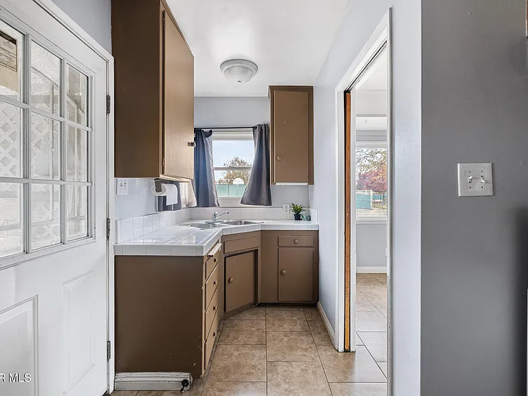 45104 Date Ave #45104 — Photo 2