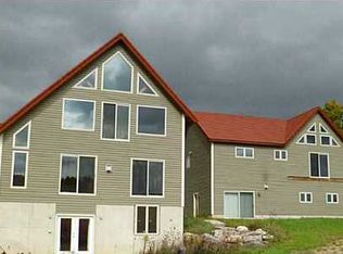 5438 Partridge Hill Rd, Great Valley, NY 14741