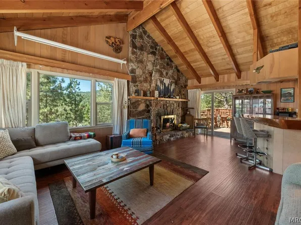 1156 Bruin Trl, Fawnskin, CA 92333