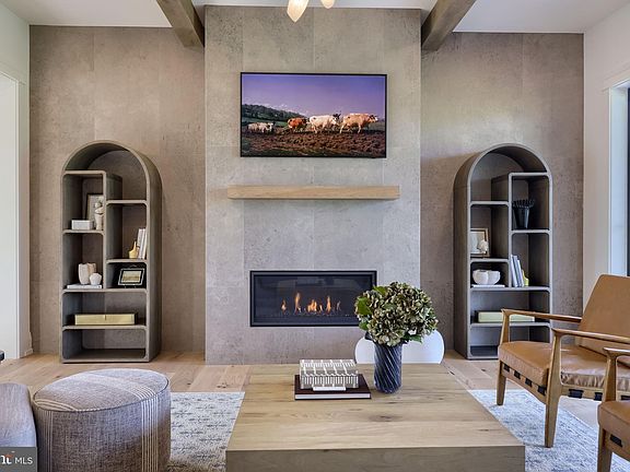 7th image of this home