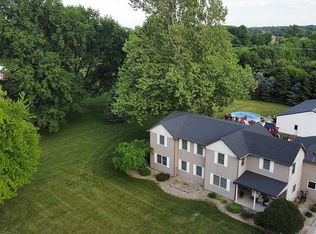 2155 Riverside Dr, Huntington, IN 46750